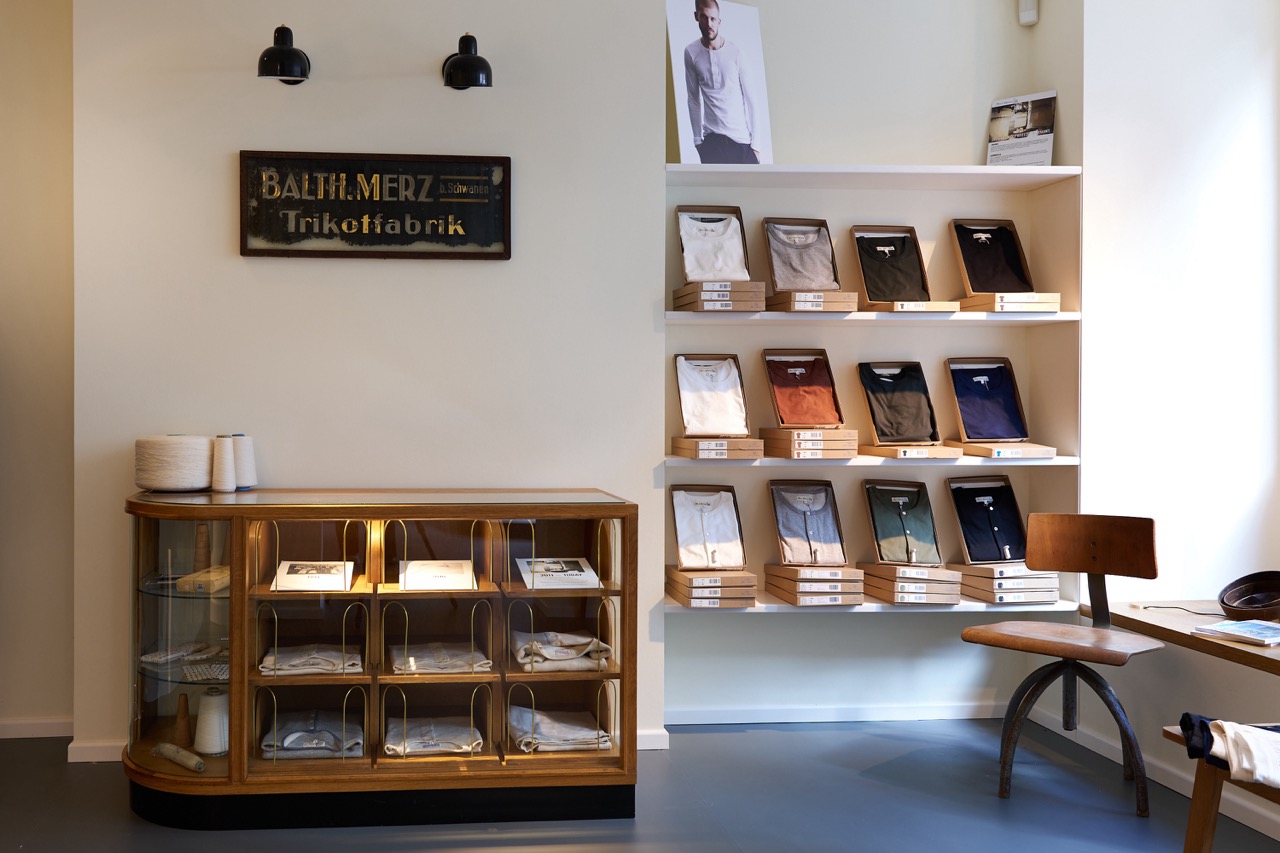 Groß (mbs-berlin-store_14_peter_plotnicki).jpeg